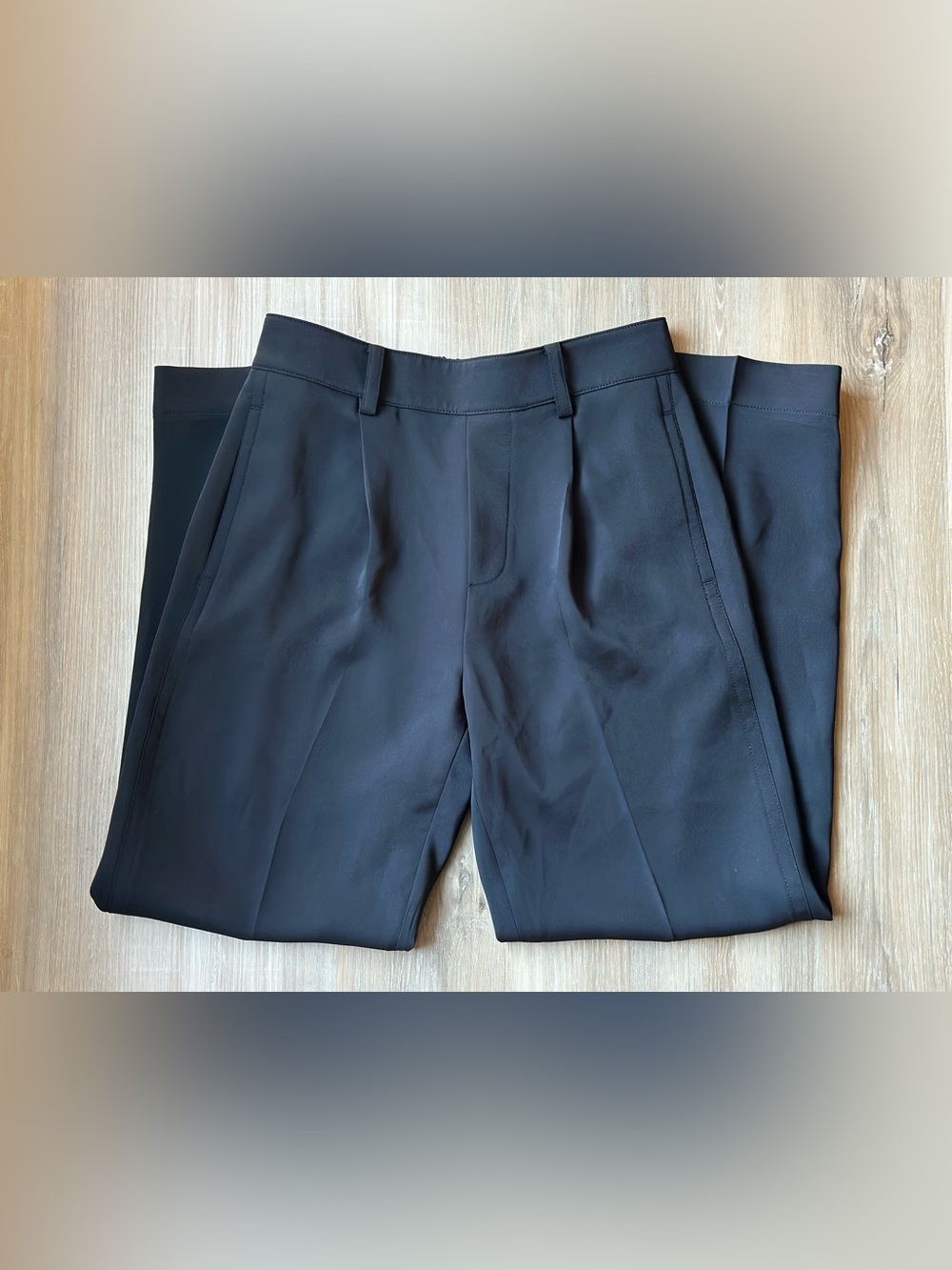 Vince Pants Pleated Elastic Waist High-Waist  Pull-On Black W/pockets